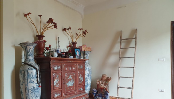 BÁN NHÀ THỊNH QUANG ĐỐNG ĐA 31M2 5 TẦNG 3.5M MẶT TIỀN GIÁ CHÀO 3.9 TỶ