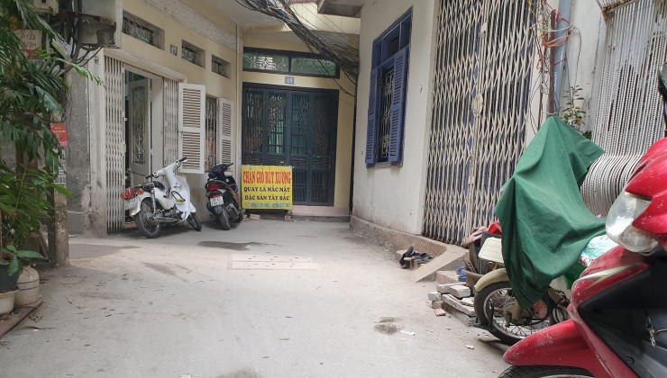 BÁN NHÀ THỊNH QUANG ĐỐNG ĐA 31M2 5 TẦNG 3.5M MẶT TIỀN GIÁ CHÀO 3.9 TỶ