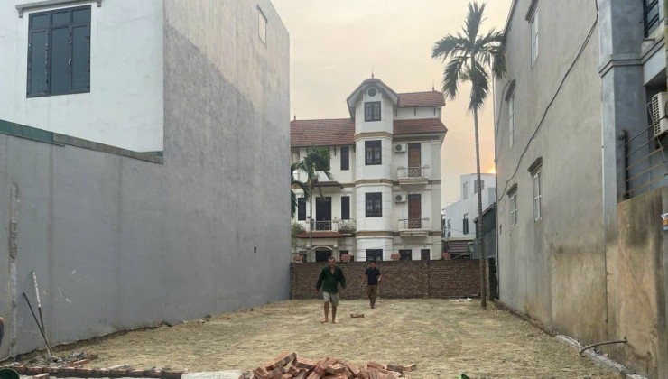 Đất 63.6m2, 2.x tỷ (x nho nhỏ), tk1, mặt đường kinh doanh trung tâm xã Phú Nghĩa Chương Mỹ