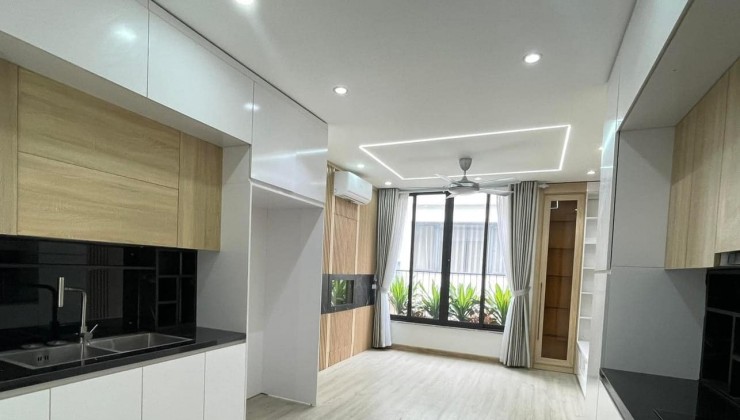 Chính chủ cần bán Nhà #Tây hồ# Oto

PHÂN LÔ PHỐ VÕNG THỊ 41m 4 tầng 

Chỉ 14 Tỷ lại còn thương lượng 

- KHU BIỆT THỰ NHÀ GIẦU TÂY HỒ 

- VỈA HÈ 8M