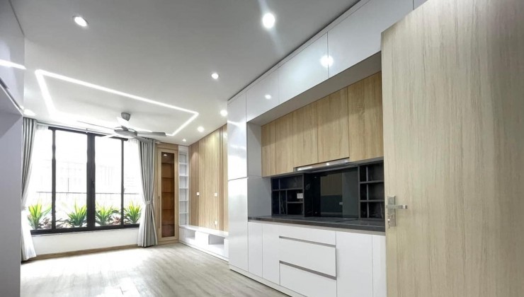 Chính chủ cần bán Nhà #Tây hồ# Oto

PHÂN LÔ PHỐ VÕNG THỊ 41m 4 tầng 

Chỉ 14 Tỷ lại còn thương lượng 

- KHU BIỆT THỰ NHÀ GIẦU TÂY HỒ 

- VỈA HÈ 8M