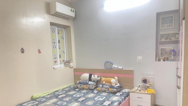 Bán nhà Phố Kim Hoa 43m2 4T 4MT giá chào 5.5 tỷ đống đa gần mặt phố chốt ngay không là bay mất
