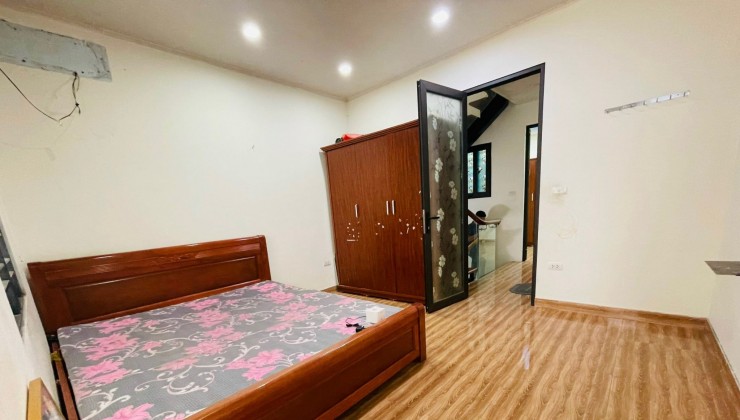 Bán nhà Xuân Đỉnh 45m2- 3 tầng, mặt tiền 4m, giá 5.85 tỷ còn thương lượng