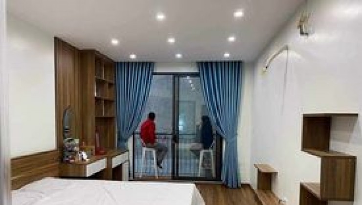 Cần b.án nhà gấp đường Mễ Trì Thượng - Diện tích 30m2 - Giá 4,9tỷ