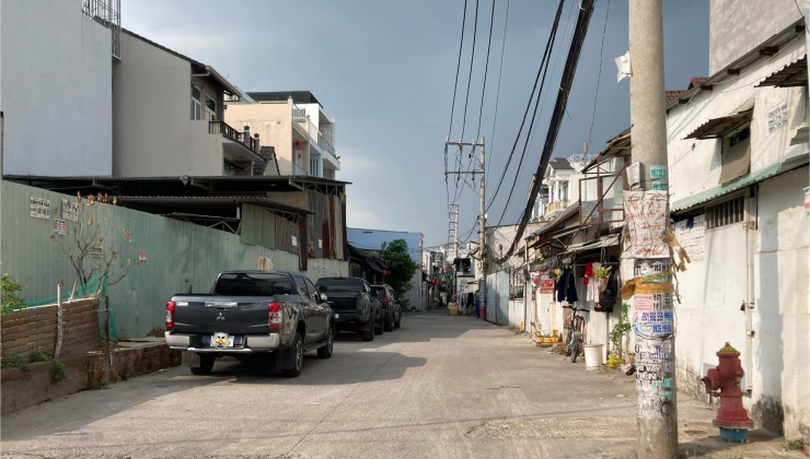 sát bên vạn phúc city - hiệp bình phước thủ đức - 77m2 ngang 4,3 - oto ngủ trong nhà - 4 tầng đúc - hoàn công.