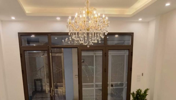 Chính chủ bán nhà tây hồ 50m2, 5T, ô tô thang máy nhỉnh 9.5 tỷ