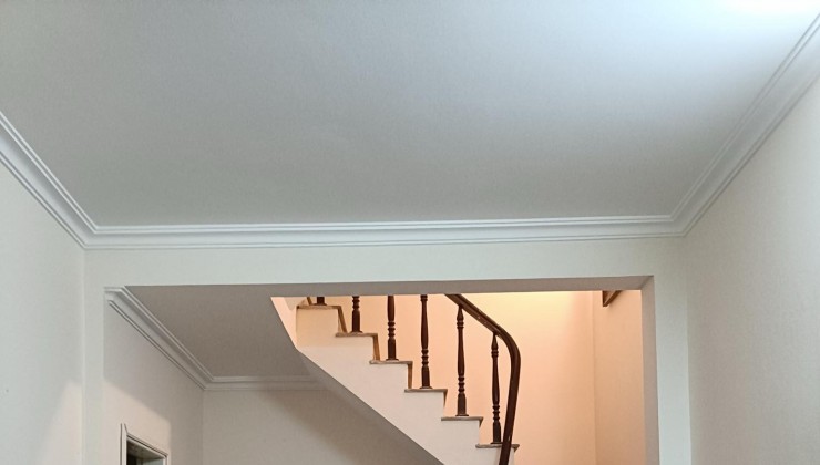 BÁN NHÀ MẶT NGÕ LÔ GÓC OTO KINH DOANH SIÊU ĐỈNH LẠC LONG QUÂN 34M2 x 4T MT4,1M GIÁ 6.8 TỶ