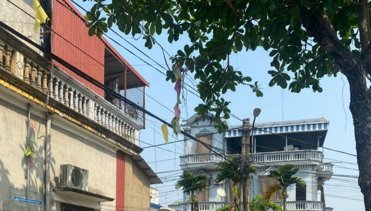 Cc Bán đất tặng nhà 2 tầng, 44m2, 1.x tỷ, tk3, ô góc, ô tô tránh, tại Đông Sơn Chương Mỹ Hà Nội