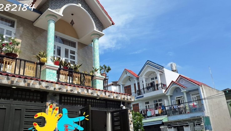 Bán nhà mới,hẻm xe hơi,2 tầng,BTCT,dt 84m2,lò lu,truong thạnh,quận 9, nhỉnh 5 tỷ