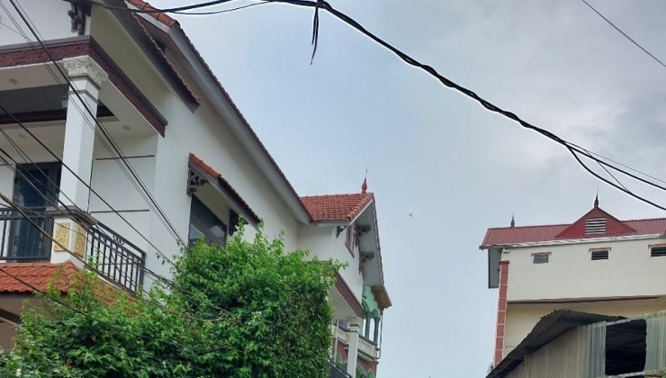 Cc gửi bán 80m2, mt 5m, giá 2x tr/m2, tk4, đường ô tô tránh, sổ đỏ hoa hậu, full thổ cư.