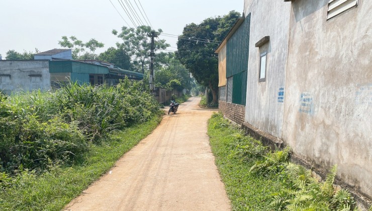 Bán lô đất đẹp tại khu phố Tân Thành Thị trấn Hàng Trạm Yên Thuỷ Hoà Bình