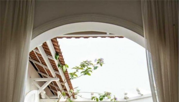 Bán nhà đẹp xinh lung linh sát sông SG phường Thảo Điền, DT: 5x11m trệt 2 lầu ST, giá: 12.5 tỷ