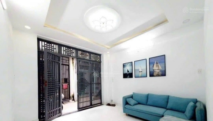 Bán nhà C4 40m2 có gác, gần Vincom Q9, phường Tăng Nhơn Phú B, chỉ 3 tỷ