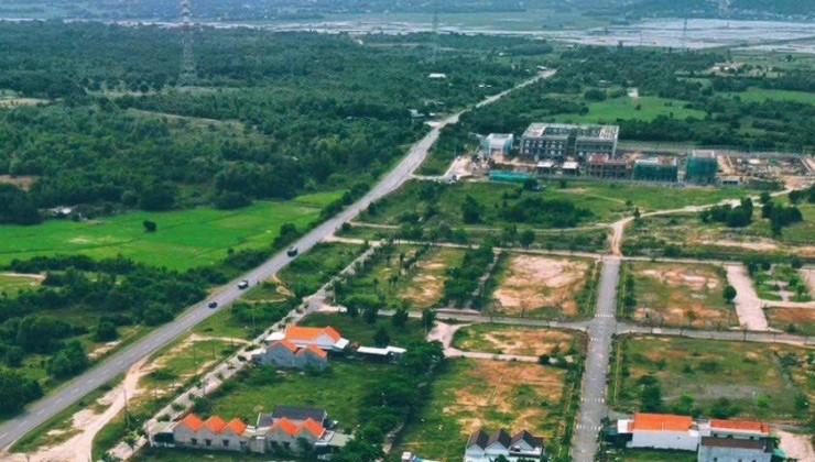 Bán nhanh lô đất mặt tiền 13m, TĐC Ninh Long, Ninh Thọ, Ninh Hoà. Giá rẻ siêu hời!