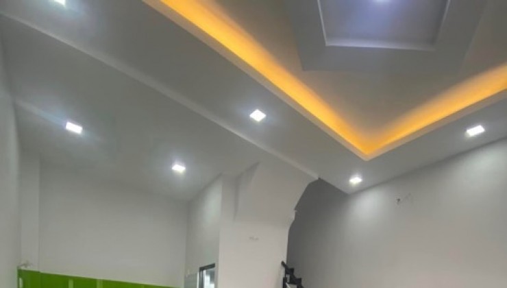 Kien - Bán Gấp Nhà Trường Sa , 30m2 , 3 Tầng BTCT  , 2PN Giá 3 tỷ 790 (TL)