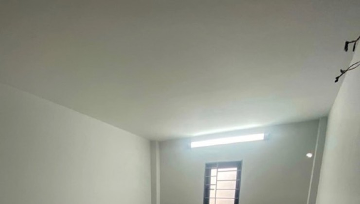 Kien - Bán Gấp Nhà Trường Sa , 30m2 , 3 Tầng BTCT  , 2PN Giá 3 tỷ 790 (TL)