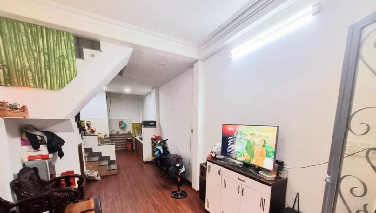 thế-BÁN NHÀ PHÚ NHUẬN Cầm Bá Thước NHÀ HẺM 5M NHÀ TRỆT 2 LẦU 2 PN Giá 2 tỷ 65