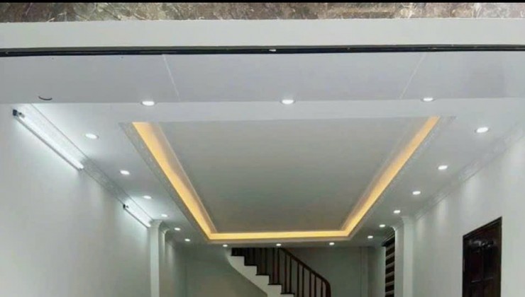 Bán nhà Vân Canh 37m2 x 5T. Xây đơn lập. 50m ra đô thị Vân Canh. Ô tô vào nhà