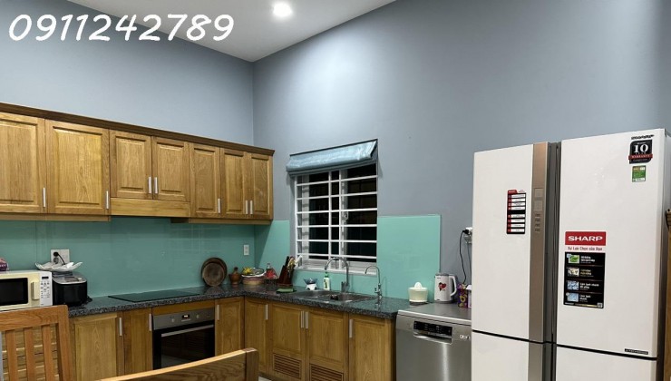 CẦN BÁN ĐẤT SỔ RIÊNG, HẺM XE HƠI ĐƯỜNG 11 TNPB, TRUNG TÂM Q9, GIÁ TỐT NHẤT KHU