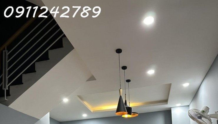 [PHÚ HỮU, QUẬN 9 GẦN Q2] BÁN NHÀ 4 TẤNG ĐƯỜNG NHỰA 10m, XE HƠI 7 CHỖ VÀO NHÀ, SỔ RIÊNG HOÀN CÔNG, GIÁ CỰC TỐT