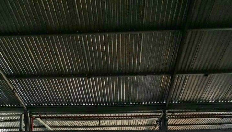 Nhà xưởng cho thuê Tân Uyên BD, Tổng diện tích: 2000m².Diện tích xưởng: 1700m², Văn phòng: 160m².Đường xe công, điện 250kV, hệ thống PCCC đảm bảo an