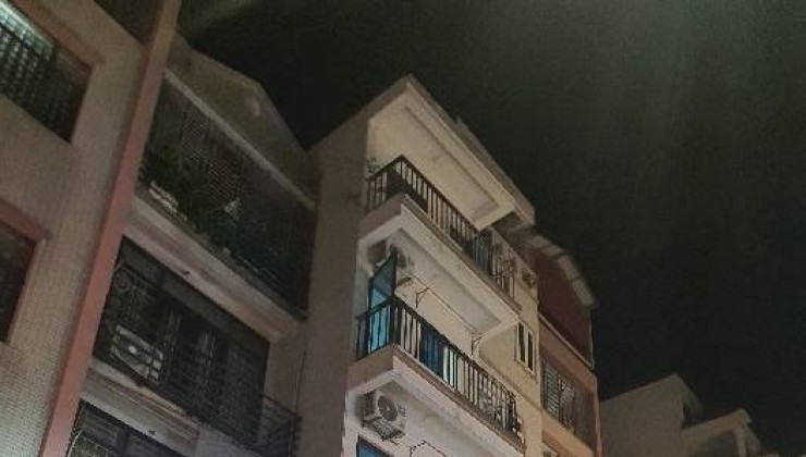 Bán nhà phố Triều Khúc 42m2 6 tầng đường Nguyễn Trãi Thanh Xuân Hà Nội