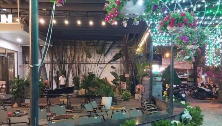 CHÍNH CHỦ CẦN SANG NHƯỢNG QUÁN CAFE  sân vườn 2 mặt tiền đường lớn ở Hòa Xuân, Đà Nẵng