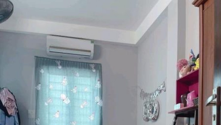 Bán gấp căn nhà 7 tầng ngõ 111 phố Triều Khúc Thanh Xuân Hà Nội giá 6,9 tỷ