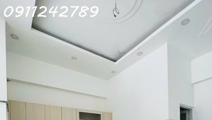 BÁN NHÀ QUẬN 9 - ĐỐI DIỆN VINHOME GRAND PARK - 2 TẦNG SỔ RIÊNG HOÀN CÔNG ĐƯỜNG 12M GIÁ RẺ