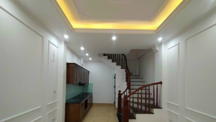 LÔ GÓC  - BÁT KHỐI - SIÊU ĐẸP - 70m2 - GIÁ MỀM 3,6 TỶ