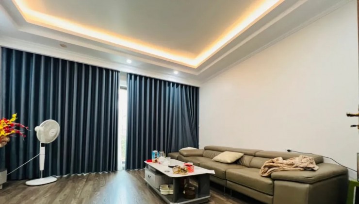 Bán nhà Hoa Bằng, Cầu Giấy, phân lô, ô tô tránh, văn phòng, 40m2, 13.2 tỷ