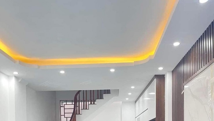 Nhà mặt tiền 42m2, 4 tầng, TT Văn Điển, Thanh Trì