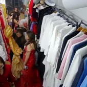 SANG NHƯỢNG MẶT BẰNG KINH DOANH  Cho thuê tầng 2 trong nhà 7 tầng , hiện tại đang kinh doanh quần áo nữ