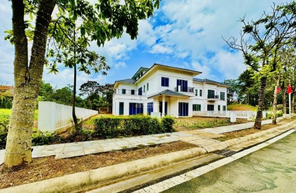 Chính chủ cần tiền bán gấp biệt thự 800m2 Xanh Villas giá siêu chiết khấu 32 tỷ