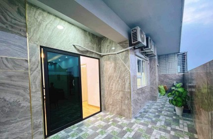 Bán gấp căn hộ chung cư Vip Thanh Hà , Hà Đông , 70m2, 2 ngủ , 2wc, full nội thất xịn