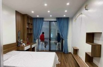 Cần b.án nhà gấp đường Mễ Trì Thượng - Diện tích 30m2 - Giá 4,9tỷ