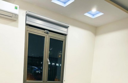 Bán khách sạn Hoàng Văn Thụ Phường 4 Đà Lạt 68m2 10 phòng