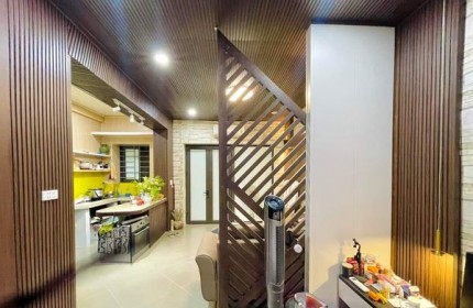 Bán nhà Tập thể Vạn Phúc 60m2, T1 mt3.5m, 3.7 tỷ Ba Đình.