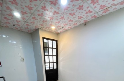 Nhà Bán Hẻm 82 Lý Chính Thắng Quận 3 , 30m2, 4 Tầng , 3Pn  . hẻm thông Giá 3 tỷ 8