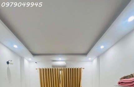 BÁN NHÀ PHÚ DIỄN 35M2X5 TẦNG,LÔ GÓC,30M Ô TÔ, 4 NGỦ, ĐỦ CÔNG NĂNG, 4.15 TỶ