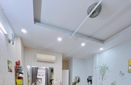 MẶT TIỀN KINH DOANH Tân Vĩnh XE HƠI TẢI 
NGANG 4 X 7 ĐÚC 4 TẤM Q4 CÓ 8 TỶ