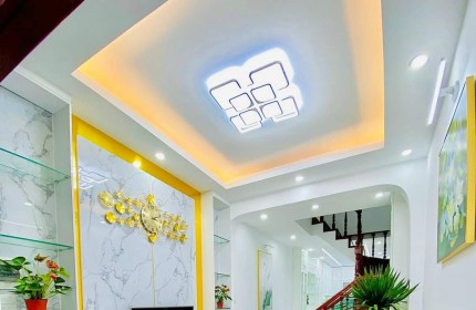 BÁN NHÀ LẠC TRUNG- 4 TẦNG- NỘI THẤT XỊN XÒ- NGÕ THÔNG RỘNG- 10M RA Ô TÔ 40M - 5.5 TỶ