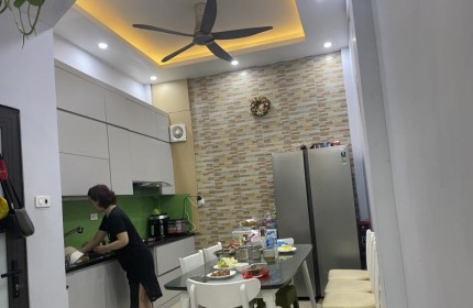 BÁN GẤP NHÀ QUANG TRUNG, SÁT PHỐ, Ở LUÔN 34M x 5T, CHỈ 4 TỶ 0916.052.466/ 0865.405.286