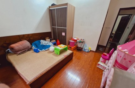 BÁN NHÀ: Trần Cung DT: 54m2 - 4 tầng - MT 5m - GIÁ 7.6 tỷ