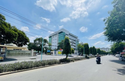 Bán Nhà Mặt Tiền Đại Lộ III Phước Bình Ngay CĐ Kinh Tế Đối Ngoại Global City 100m2 Vuông Đẹp