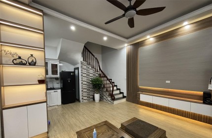 Nhà mới đẹp Định Công Thượng 5T,44m2,MT4 ô tô đỗ trước nhà giá nhỉnh 5 tỷ