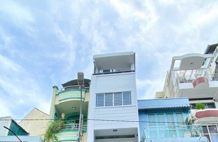 MT Nguyễn Duy Dương , 3.5 x 30m , 5 lầu , ngay Góc Ngô Gia Tư Giá chỉ 10 tỷ