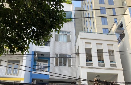 tôi chính chủ  thuê nhà làm văn phòng , số  111 mặt tiền đường Nguyễn Cửu Vân, phường 17,q Bình Thạnh ,