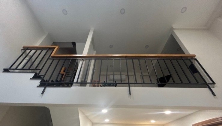 Hòa -bán gấp Nhà 20m2 nhà đẹp full nội thất - sát HXH - 2 tầng BTCT , Nhà đẹp , chỉ 5.6 tỷ