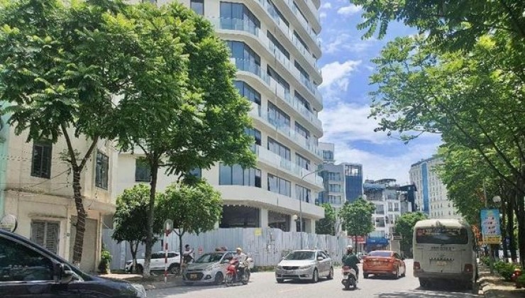 HÀNG HIẾM HOA HẬU LONG BIÊN 70M, MT 6.1M, THANG MÁY KINH DOANH ĐẦU TƯ CỰC ĐỈNH